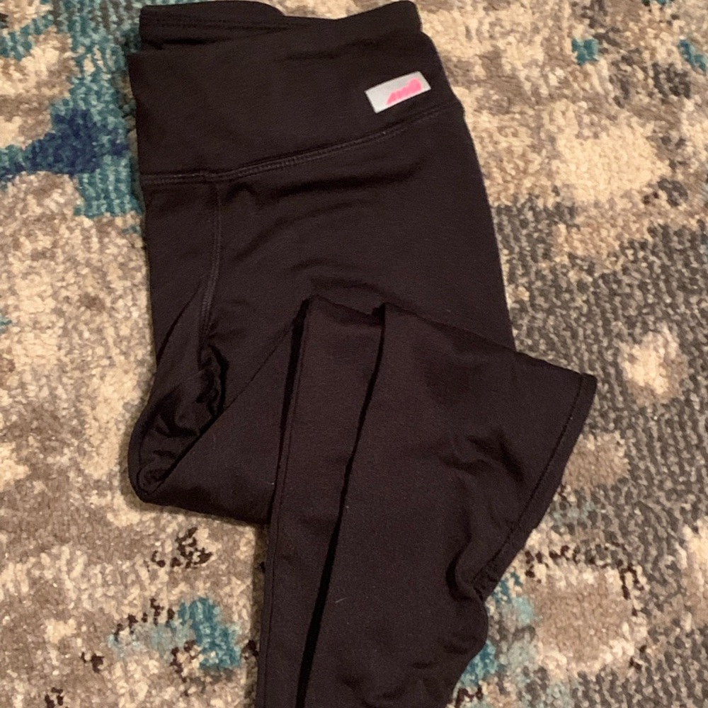 Girls black athletic leggings
